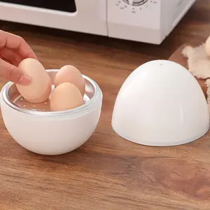 1 set/4 compartment microwave egg cooker, suitable for use in the kitchen. Compact egg-shaped design with features for rapid boiling and hard cooking. A microwave-compatible egg cooker that saves time and is ideal for use in dormitories and offices.
