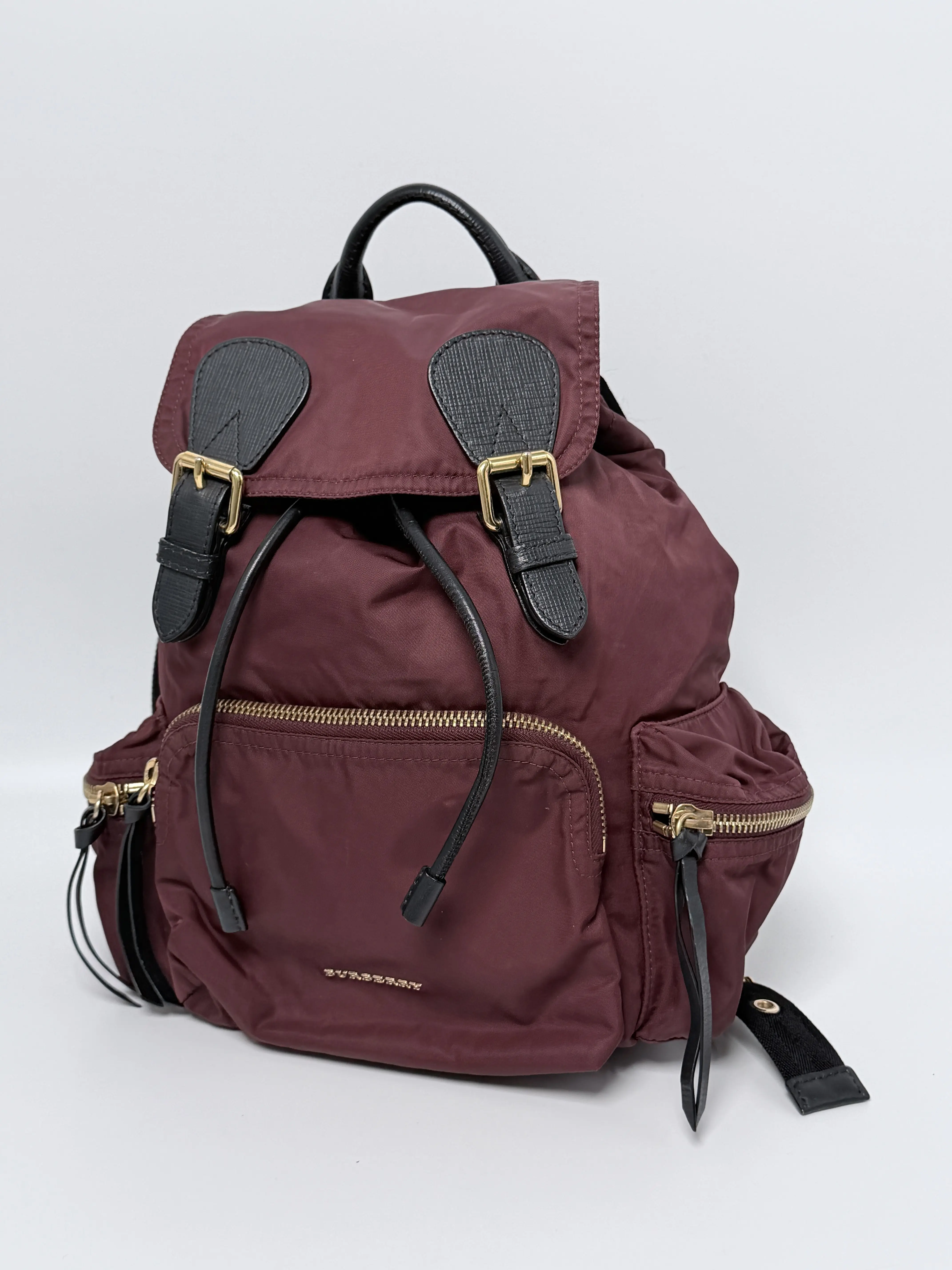 Pre-owned BURBERRY Nylon Backpacks The Medium Rucksack in Technical Burgundy Drawing Backpack XU001BR