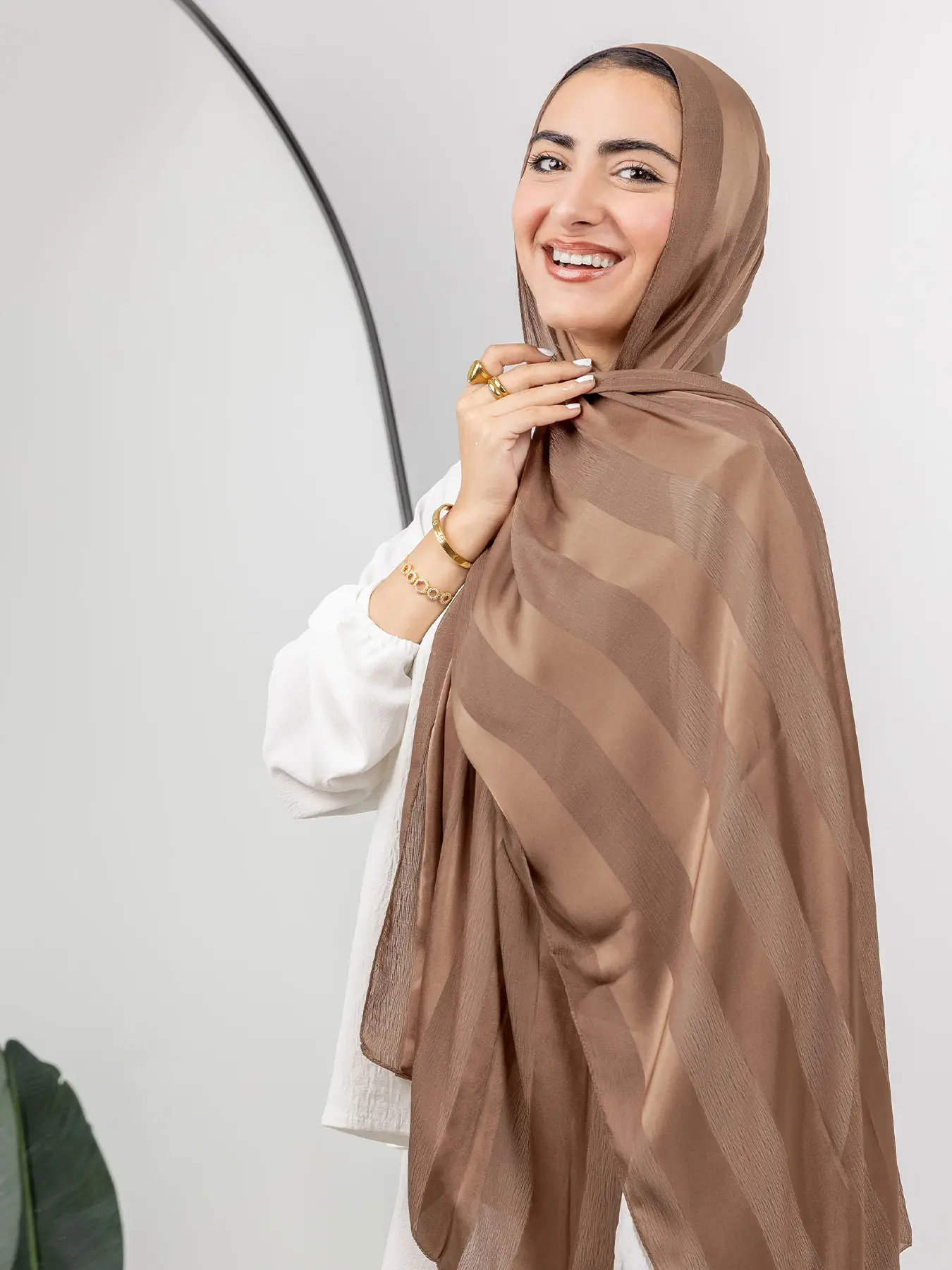 Women's Lightweight Solid Color Scarf, Versatile Fashion Accessory for Daily Use & Travel, Can Be Used as Headscarf or Hairband