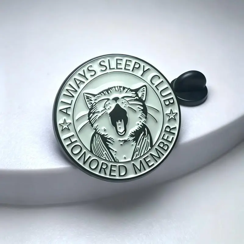 Always Sleepy Club Unisex Cute Yawning Cat Durable Metal Lapel Pin - Scratch-Resistant Animal Charm, Funny Phone Strap Accessory for Cat Lovers