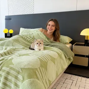 Fashionable Solid Color Fluffy Blanket, Multiple Colors Available, Lightweight Warm All-Season Bed Cover, Home Office Travel Camping Use