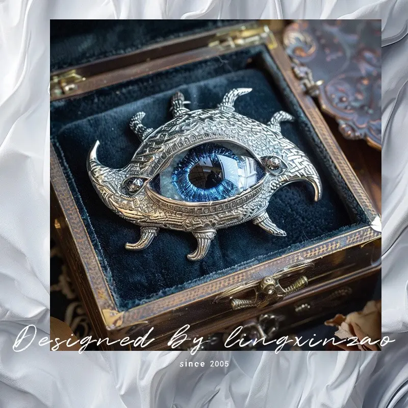 Lingxinzao Turtle Eye Brooch - Handcrafted Since 2005, Intricate Design, Blue Eye Detail, Unique Fashion Clothing Collar Clip Accessory