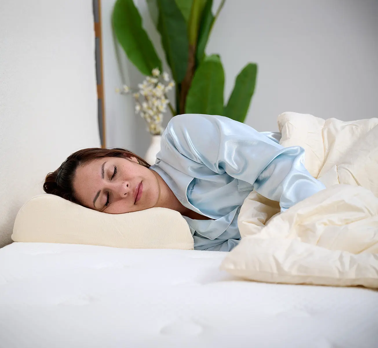 Organic Latex Contour Pillow