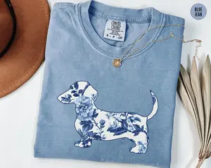 Comfort Colors Dachshund Shirt, Floral Doxie Mama Shirt, Dachshund Mom Graphic Tees, Mothers Day Shirt, Toile Pet Owner Gift, New Wiener Dog Outfit