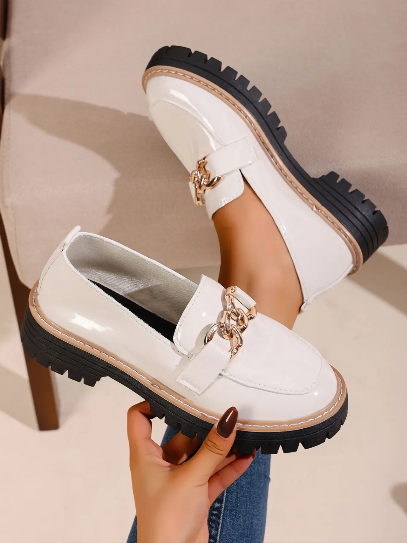 Women's Retro British Style Loafers, New Thick Sole Slip-On Shoes, Fashionable French Leather with Metal Buckle, All Seasons Footwear, Pu Leather Loafers