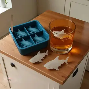 Shark/french Bulldog Silicone Mousse Mold, 4 Grid Non-Stick Tray, Ice Cubes, Chocolate, Biscuits, Pudding Mold, Dishwasher Safe, Reusable