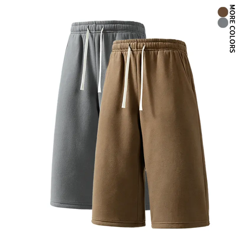 Men’s wide-leg, loose knee-length athletic shorts | Trending summer bottoms | Suitable for home workouts and everyday outings | Relaxed, minimalist street style   sweat jorts