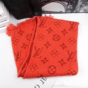 Pre-owned Louis Vuitton Red Wool Scarf T ZY0000408697