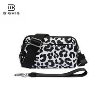 Black and white leopard print