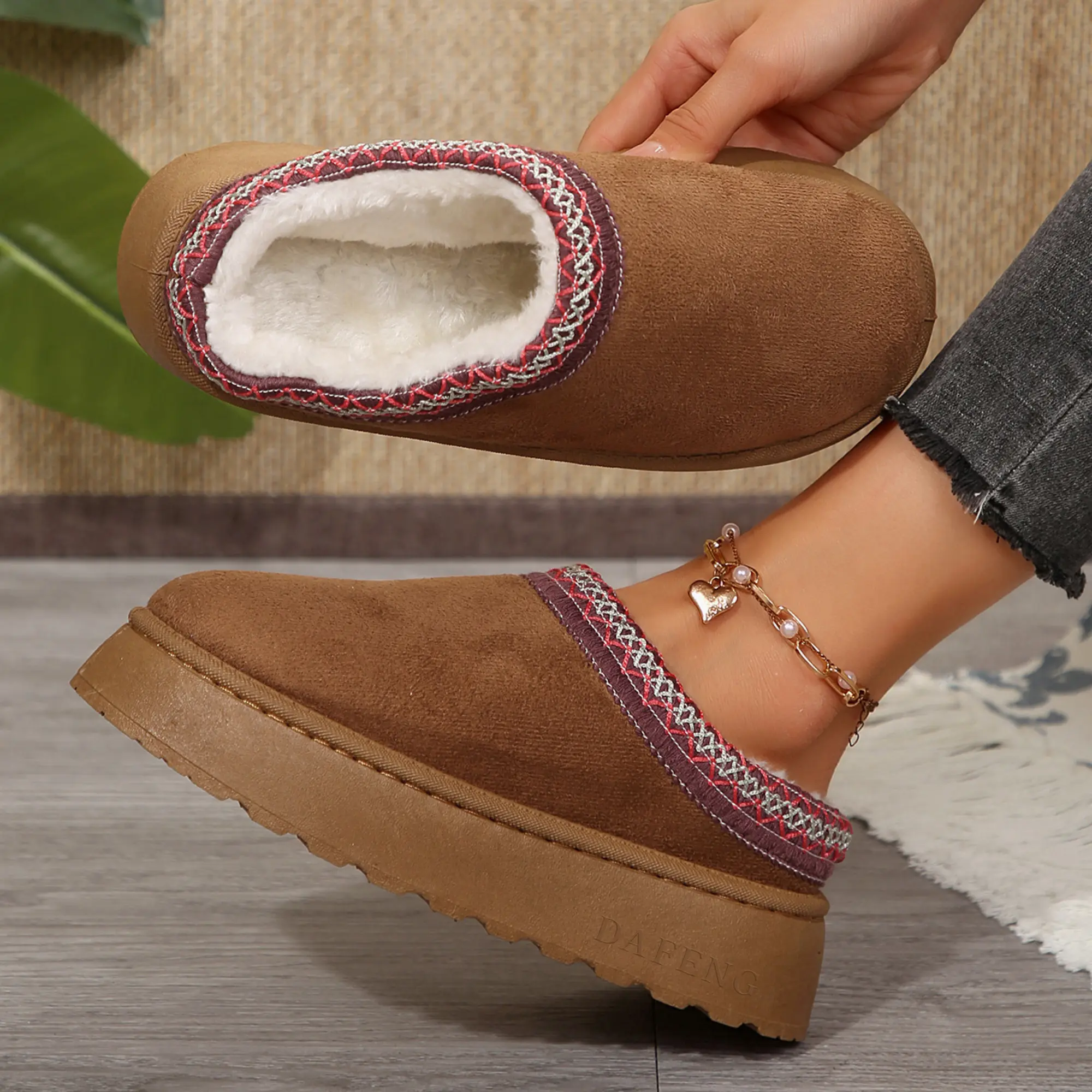 Women's Slippers Platform Mini Boots Faux Warm Winter Antiskid Cozy Warm House Shoes Indoor and Outdoor Brown