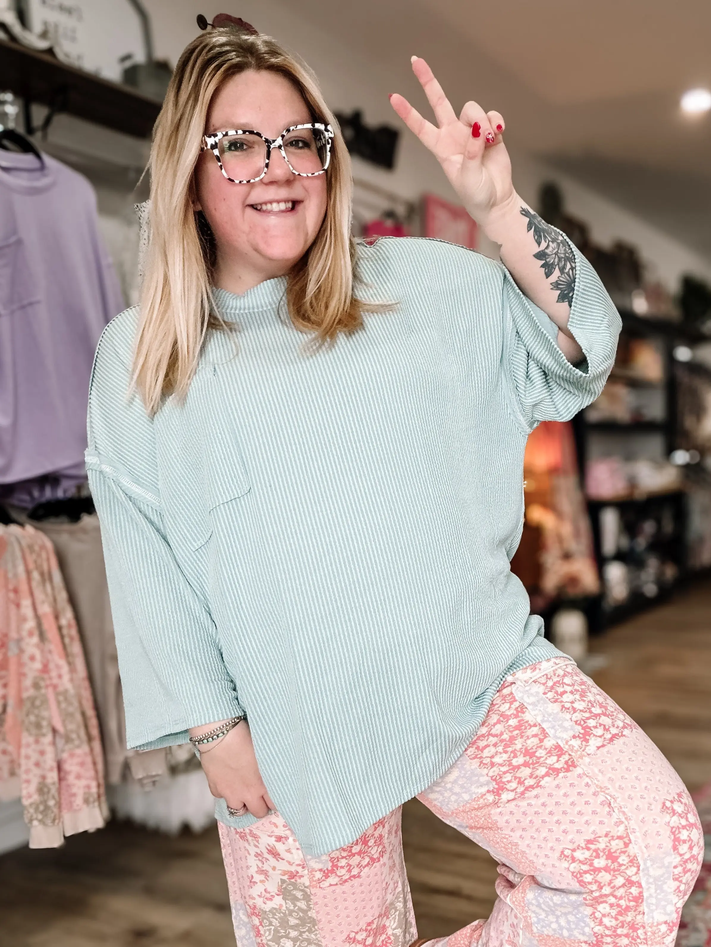 トップス Catherine Katherine's iconic blue top - TikTok Shop