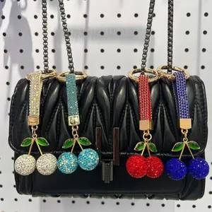 Full Diamond Cherry Keychain, Luxurious Sparkling Bag Charm, Car Key Holder, Perfect Gift for Friends, Holiday Souvenir, Bling Bling Keychains