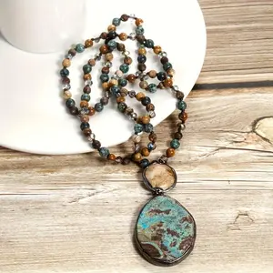 New Bohemian Vintage Style Natural Stone Crystal Necklace with Square Pendant, Glass Connected Design, Women's Skein Chain Necklace Selenite