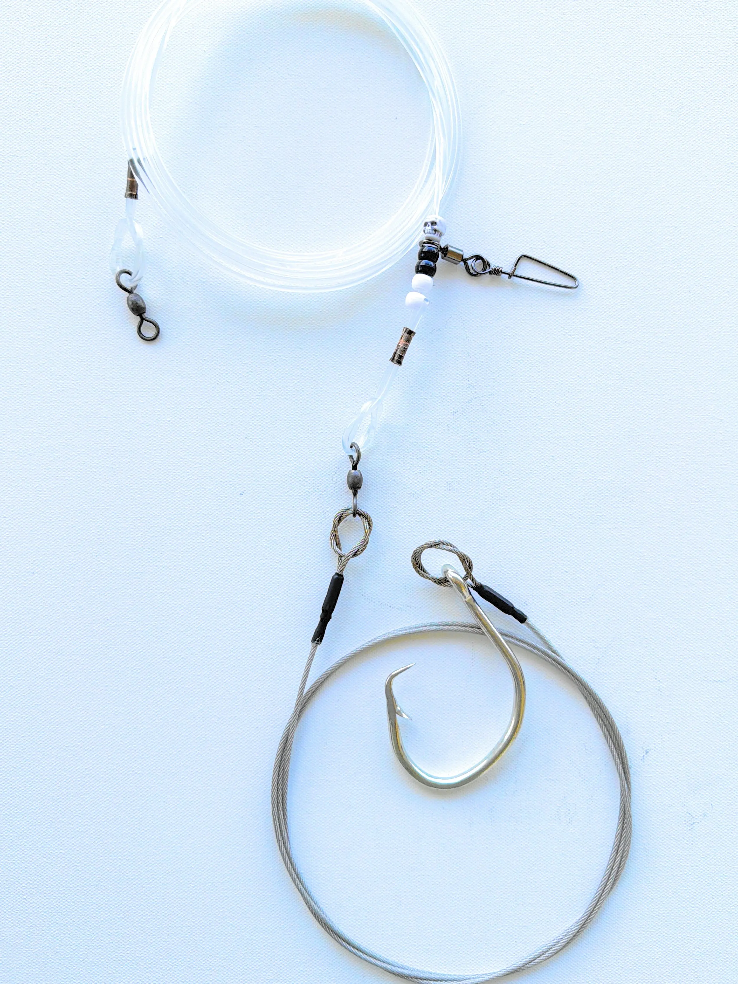 Shark Shackle Pro 20 foot Shark Rig with Bite proof cable 20/0 In-line Circle Hook and 600lb Mono Shock Leader
