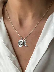 Women's Western Cowboy Boot Hat Pendant Necklace, Simple Fashion Silver Color Stainless Steel Chain, Casual Style All Seasons, Exquisite Jewelry Gift