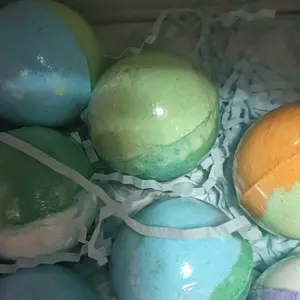 18 Surprise Animal Bath Bombs for Kids - Discover Ocean & Land Creature Toys Inside，Cards & Stickers for Extended Play, Fun Fizzy Bath Gift Set