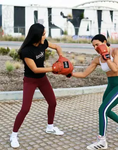 Tussle Traditional Hook & Loop Gloves + Mitts for Women