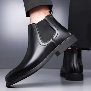 Boots For Men, Retro Chelsea Boots Casual Vintage Fashion Black Boots Slip On Vintage British Style All-Match Short Boots, New High-Top Motorcycle Boots, Versatile Casual Shoes, Korean Style, British Fashion