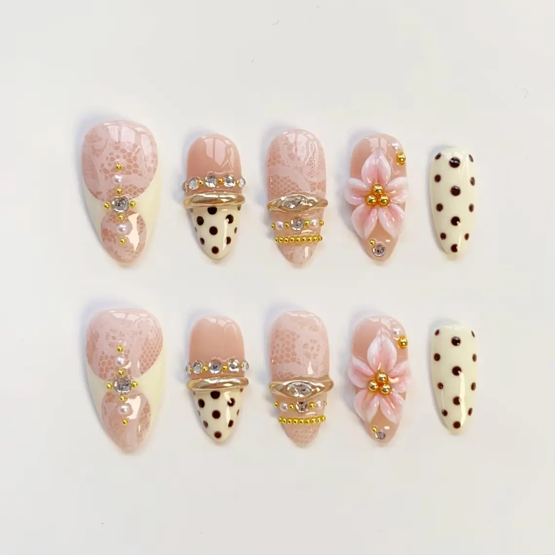 White lace nails/Yellow press on nails long almond nails/Elegant nails/3D Gel Nails/Gold Chrome Nails/bangle nails/Summer Birthday nails