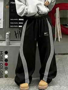 Trendy American Retro Wide-Leg Sweatpants, Street Sport Style, Striped Star Print, Fitted Design, Casual Wear for Spring & Fall, Casual Sporty Trousers