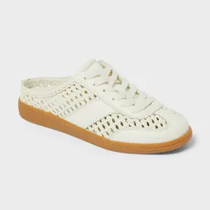 Women’s Lina Sneakers with Memory Foam Insole - Universal Thread