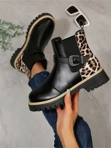 Fashionable women's autumn and winter short boots with thick soles, high water platform, waterproof upper, metal buckle decoration, thick sole boots, and comfortable soft sole, anti-slip, wear-resistant, daily commute, height-increasing women's boots.