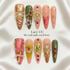 【Lucy UU】Luxury Baroque Style Long Stiletto Press On Nails With 3D Gold Charms Rhinestones Pearls Handmade Reusable Fake Nail For Women