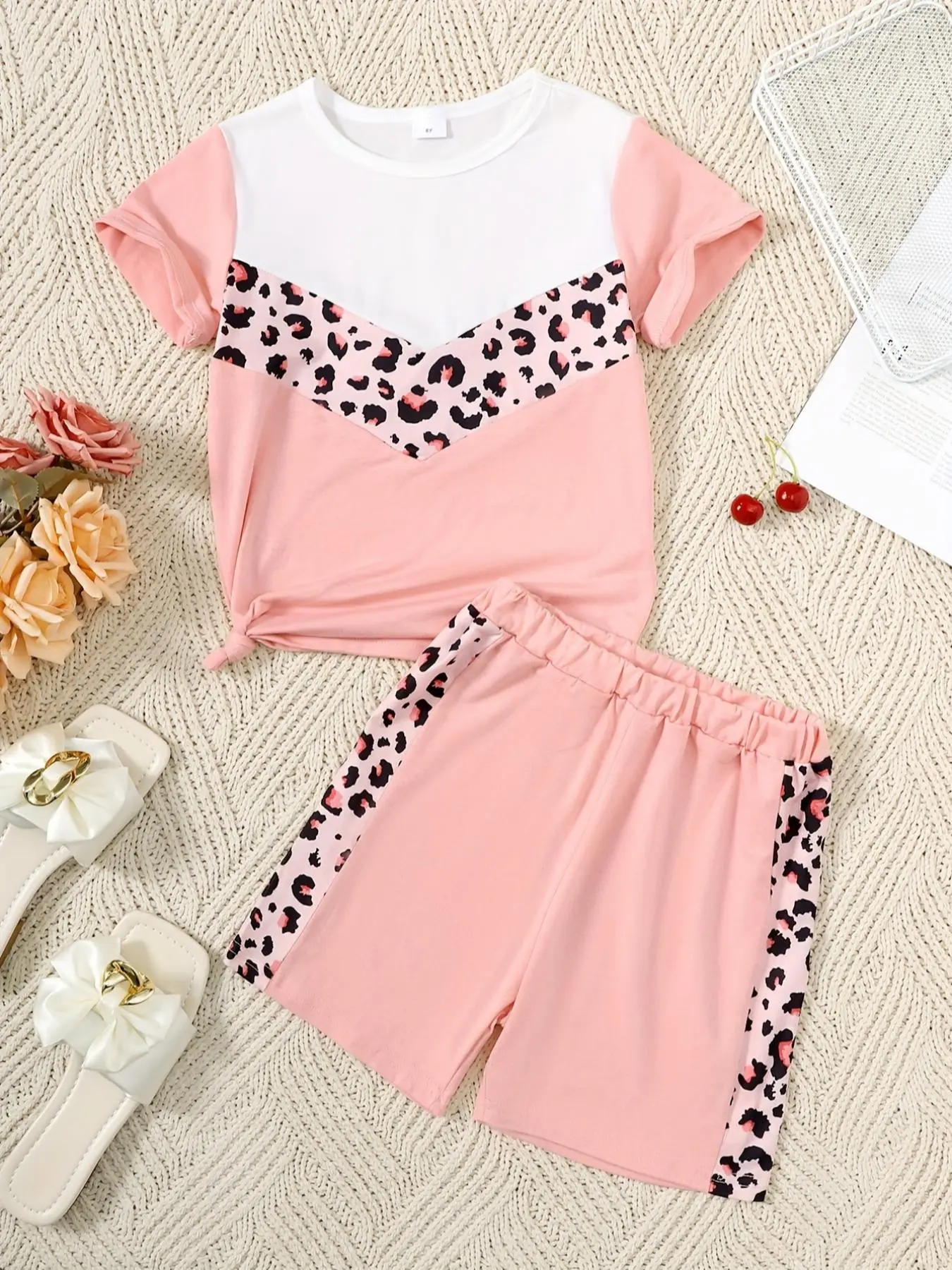 Two-piece Set Girl's Leopard Patchwork Print Tee & Elastic Waist Shorts Set, Casual Short Sleeve Round Neck T-shirt & Shorts for Daily Wear, Kids Summ