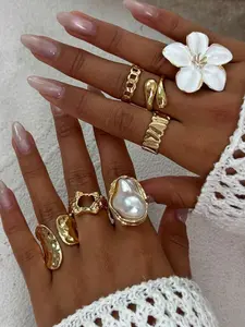 Vintage Geometric Irregular Metal Flower Adjustable Rings Set, Elegant Baroque Pearl Rings, Perfect for Daily Wear, Parties, Beach Vacations, Gifts