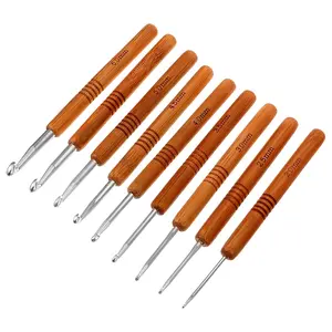 9-Piece Crochet Kit with Soft Non-Slip Handles, Sizes 2.0mm to 6.0mm, Ideal for Scarves, Hats, Blankets, Amigurumi, Sweaters