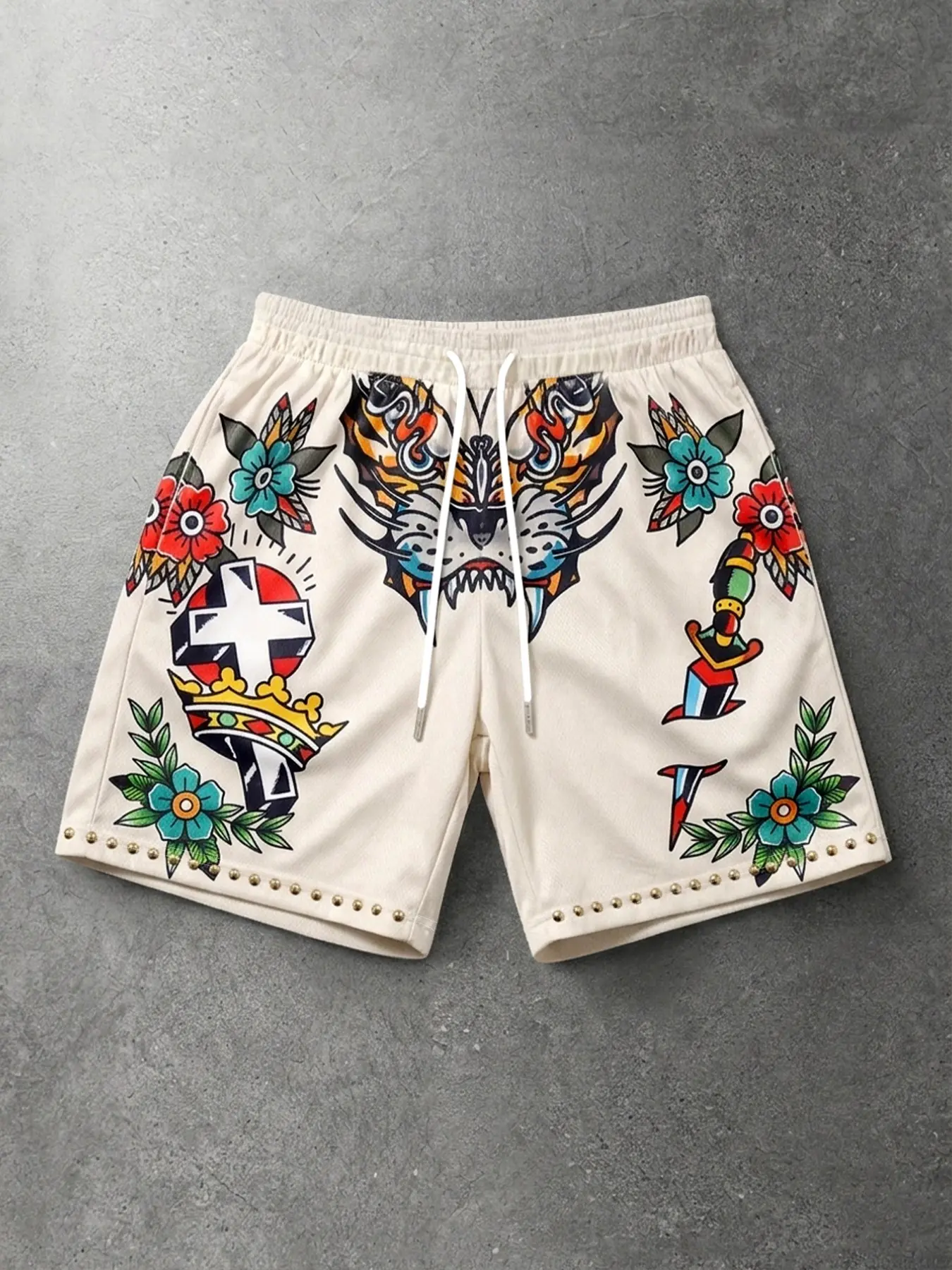 Men's vintage tattoo printed shorts, American-style tiger head and floral pattern streetwear shorts, lightweight breathable casual drawstring shorts with rivet trim details, suitable for hip-hop, skateboarding, basketball and summer street outfits