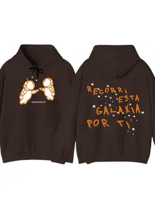 Men's "Recorri Esta Galaxia Por Ti" Astronaut Graphic Oversized Hoodie | Y2K Streetwear Pullover Hooded Sweatshirt with "Donde Estás" Chest Print & Star Accents | Soft Fleece Casual Street Style for Gen Z Guys & Romantic Fashion Lovers