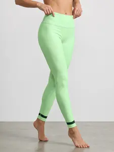 Glow Motion Yoga Legging – Mint Surge