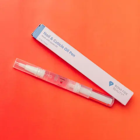 BONA FIDE BEAUTY Natural Hydrating Nail & Cuticle Oil Pen - Travel Size Scented/Unscented Daily Treatment with Jojoba, Essential Oils, Vitamin E, Vitamin B, Peach Scent, Non-Sticky, Easy-to-Apply Moisturizer for Adults That Helps Revive Dry, Brittle Nails