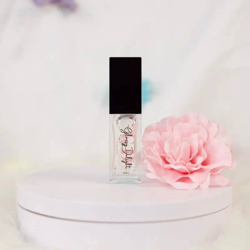 Clear moisturizing lipgloss