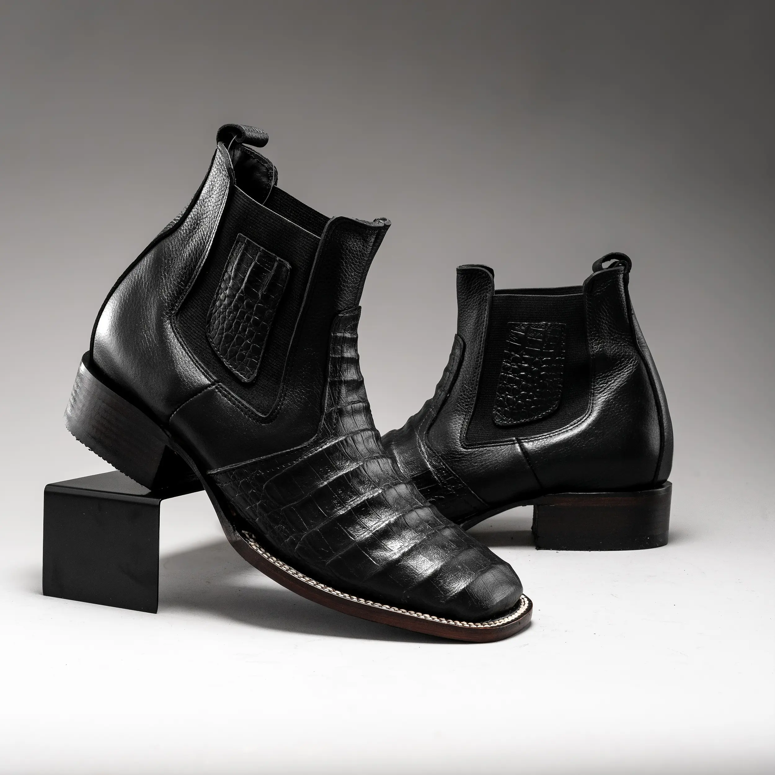 Men's CAIMAN Short Ankle Western Square Toe Boot in Premium Leather