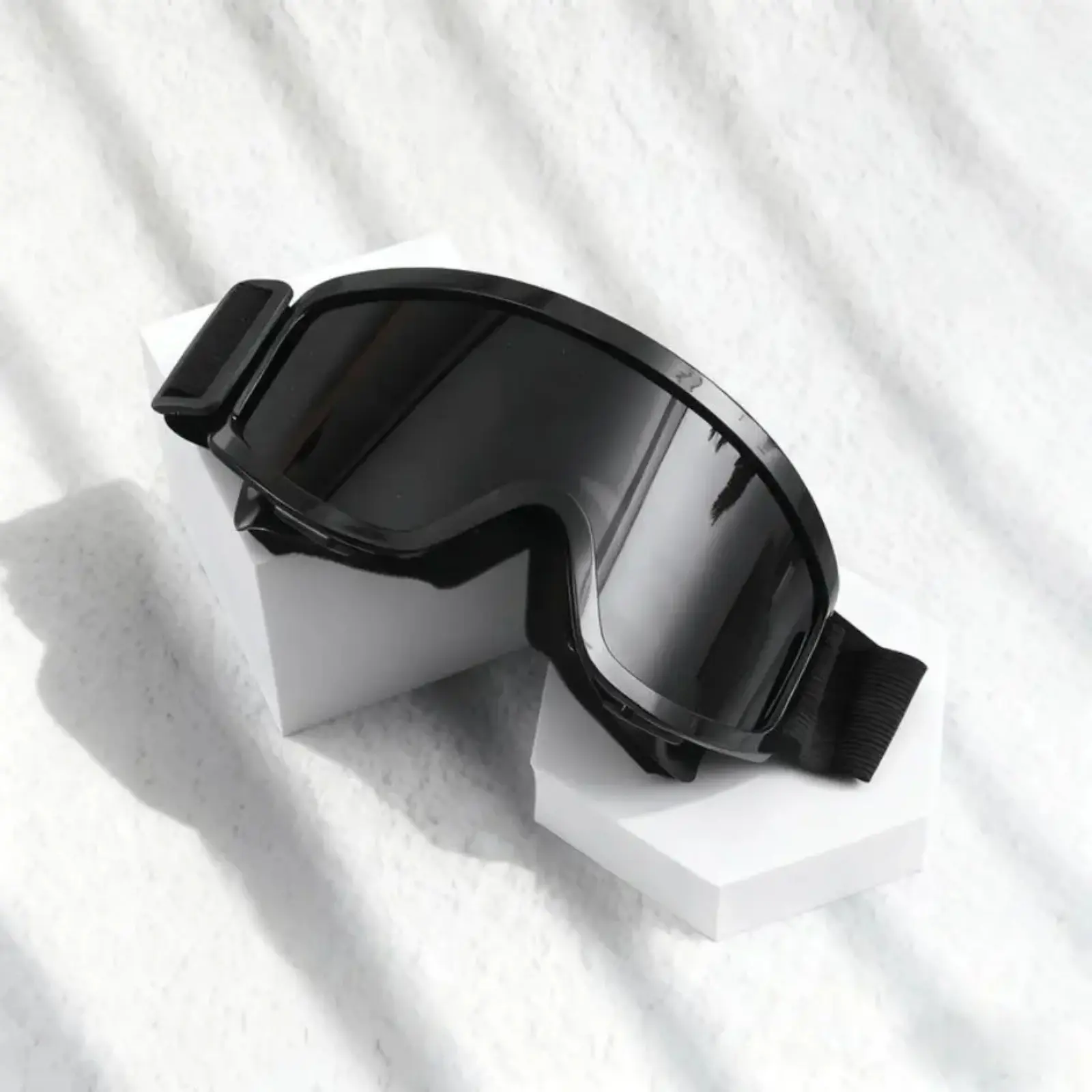 2026 New Unisex Large-Frame Clearer Goggles - Polycarbonate Day-Night HD Anti-Fog Lenses, Padded Windproof for Skiing, Mountaineering
