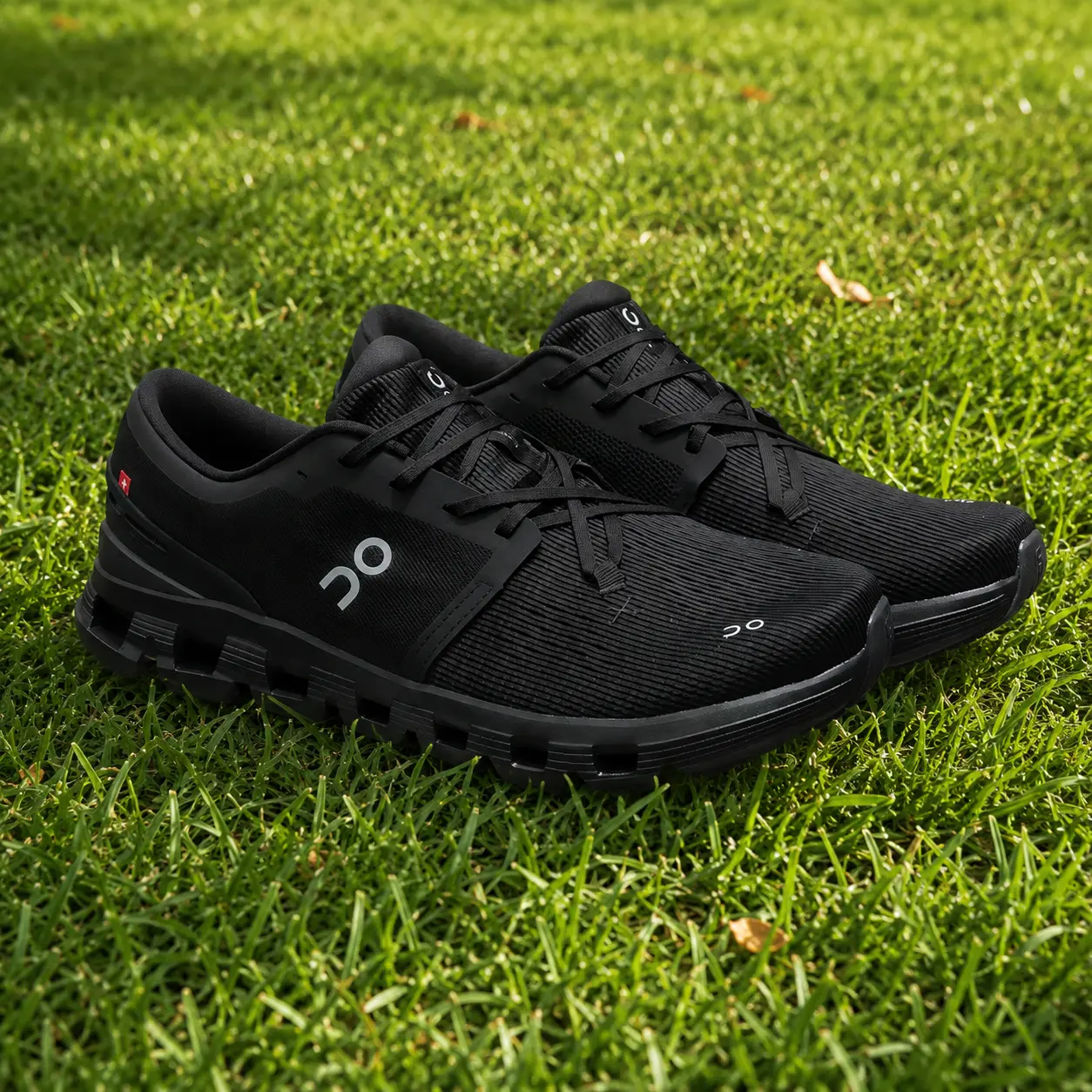 Cloud X4 Unisex Lightweight Mesh Running Sneakers, Cushioned Shock Absorbing Trainers Hollow Segmented Non-Slip Outsole for Jogging Gym Daily Commute