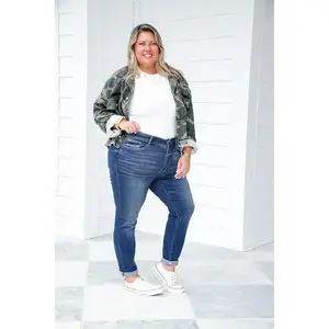 My favorite boyfriend style is mid rise, dark washed, tear free, rolled edge jeans