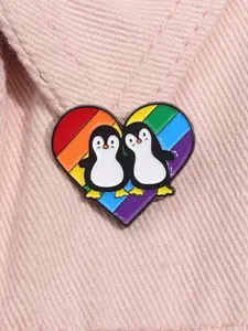 Cartoon Penguin Heart Enamel Pin Durable Metal Pins LGBT Pride Gay Metal Brooch Lapel Backpack Badge Fashion Jewelry Accessories Gift for Friends