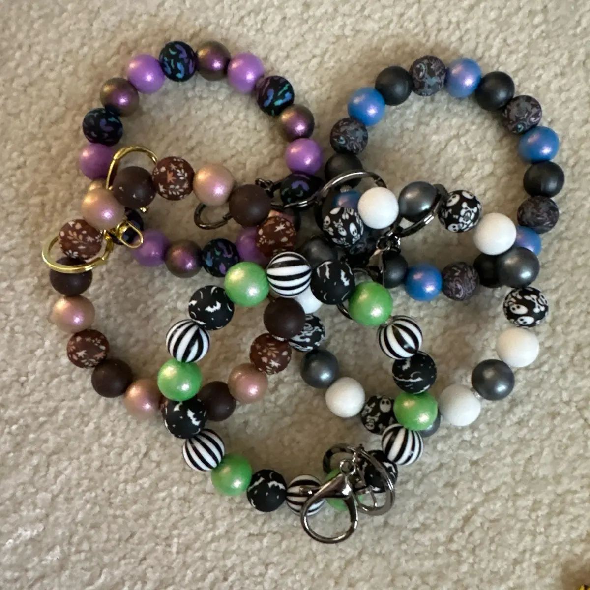 Beaded wristlet
