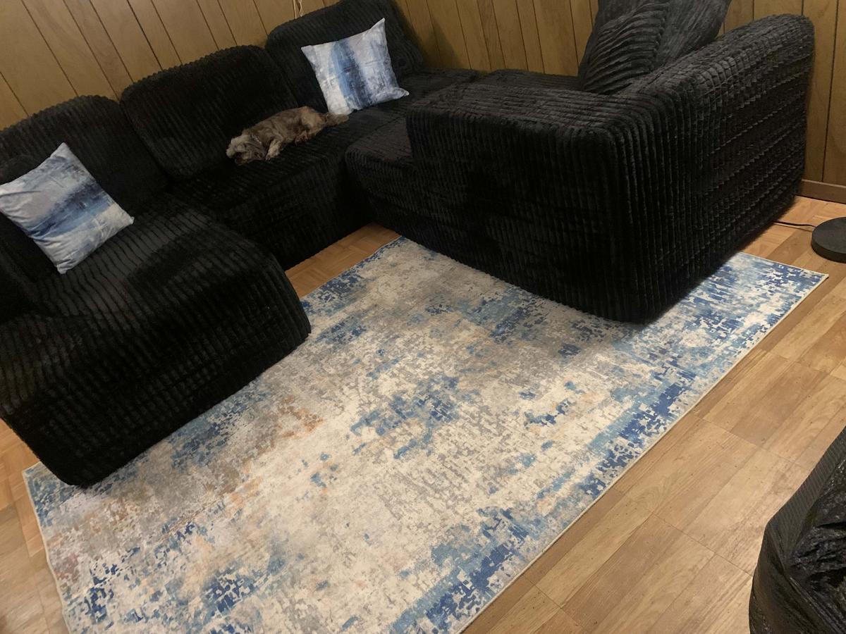 Item: Black + Foam + 5 Seat