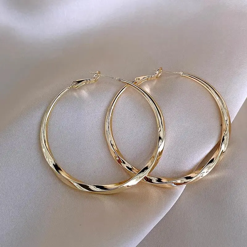 Hoop Earrings for Women Trendy Hypoallergenic 925 Sterling Silver Needles Post Hoop Earrings Thick Twisted Large Silver Hoop Earrings,Hypoallergenic Ear Needles, Suitable For Daily And Vacation Wear, Suitable As Valentine's Day Gift