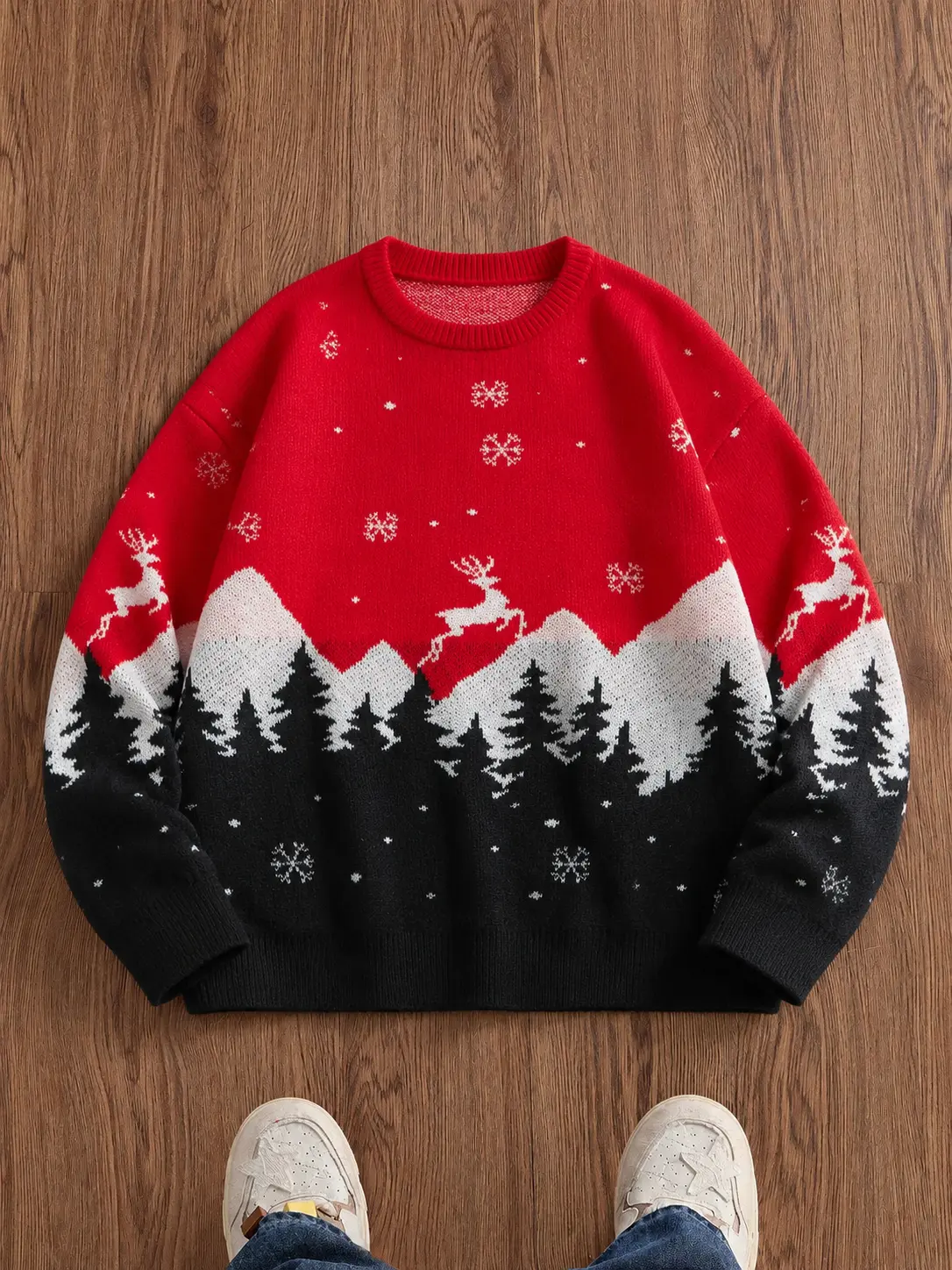 Men's loose-fit crewneck jacquard knit sweater for winter, Christmas limited edition, featuring reindeer and snowy mountain motifs, inspired by Fälling Island. Casual autumn/winter knit top.