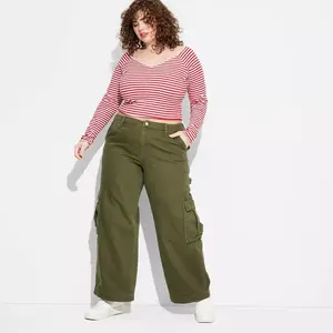 Women's Mid-Rise Wide Leg Cargo Baggy Jeans - Wild Fable