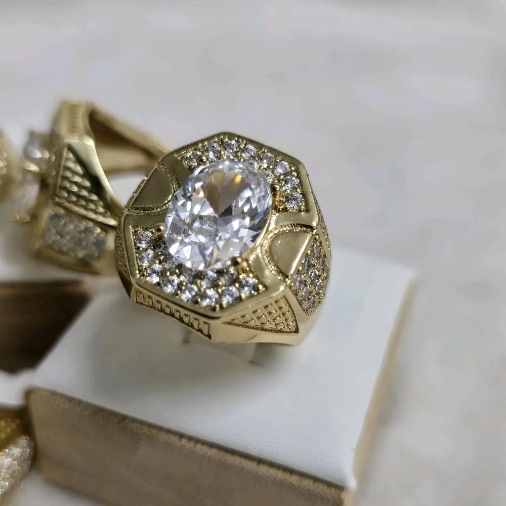 # 0136 Anillos para caballeros adiamantado oro laminado 14k Alta calidad