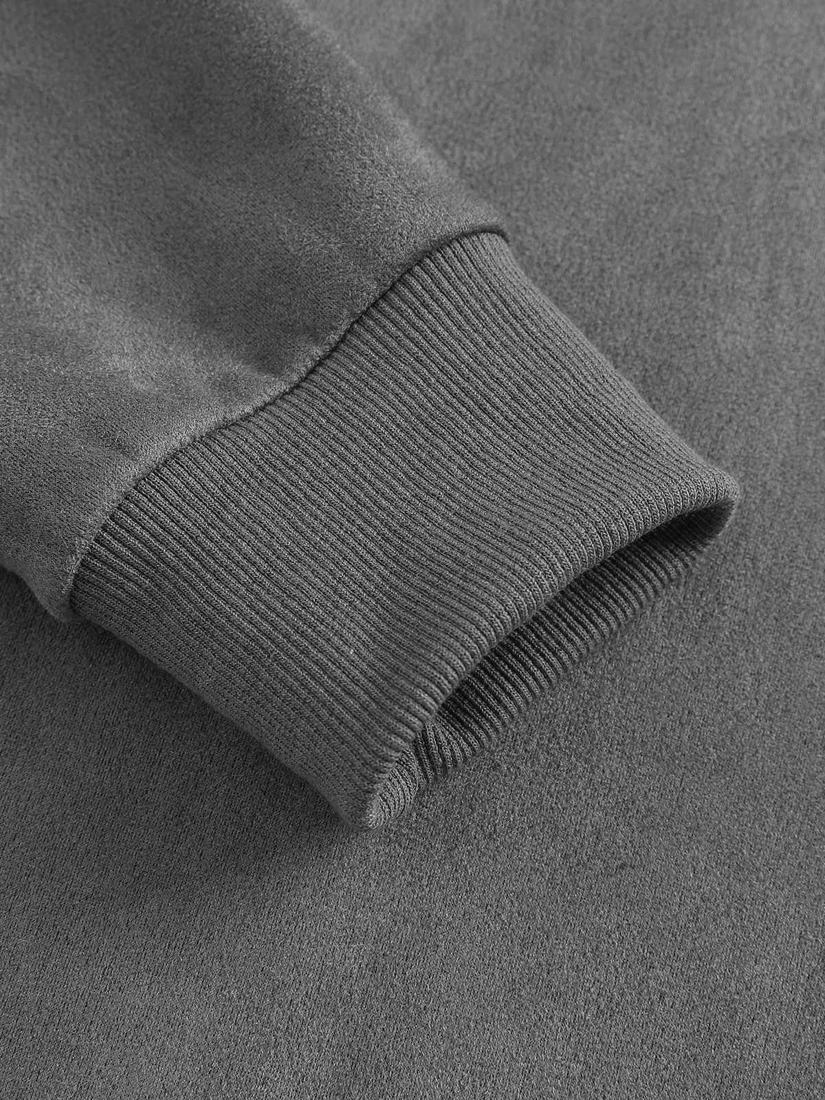 3-pack: men’s crewneck sweatshirt, men’s pullover sweatshirt.Loose, comfortable fit, no print design—simple and versatile for home, everyday casual wear, campus, and commuting to work. 3-pack: men’s crewneck sweatshirt, men’s pullover sweatshirt.Loose, comfortable fit, no print design—simple and versatile for home, everyday casual wear, campus, and commuting to work.
