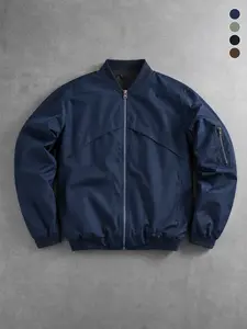 Men’s everyday casual navy blue aviator jacket with practical pockets and a lightweight, durable woven fabric, suitable for morning jogging, city walks, and neighborhood casual gatherings.