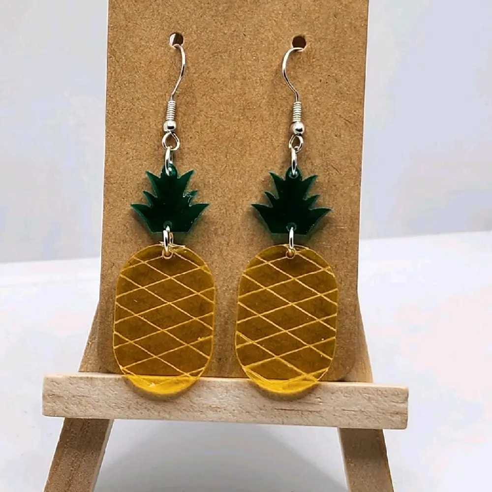 Lightweight Pineapple Design Earrings Fashionable Fun Hook Earrings for Any Occasion Trendy Whimsical Accessory Comfortable All Day Wear