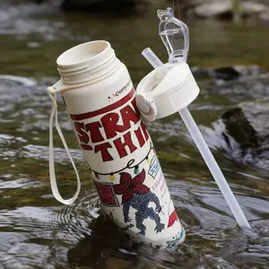 Vintage Horror Graffiti Print Reusable Hard Plastic Water Bottle, 700ML Eco-Friendly Alternative, Perfect for School, Travel, Halloween Party Props, Reusable Water Bottles